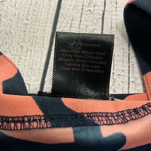 ANN TAYLOR Sleeveless Blouse - Picture 5 of 5